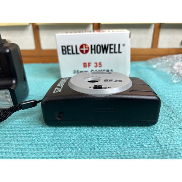Bell + Howell 35mm Plastic Camera flash case - Picture 10 of 16